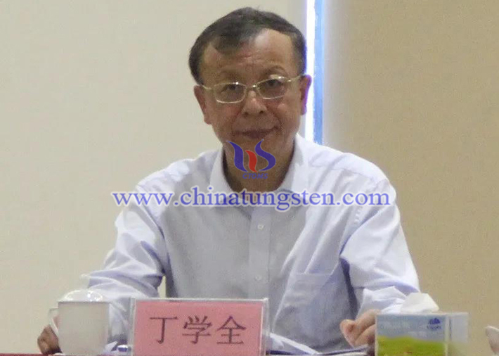 中國有色金屬工業(yè)協(xié)會副會長、中國鎢業(yè)協(xié)會會長、主席團主席丁學全