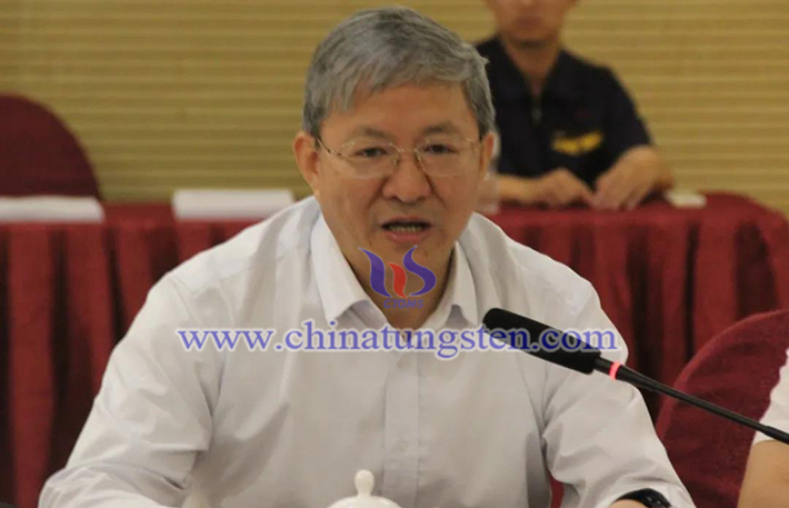 中鎢高新材料股份有限公司總經(jīng)理謝康得（代表李仲澤副會長、主席團主席）