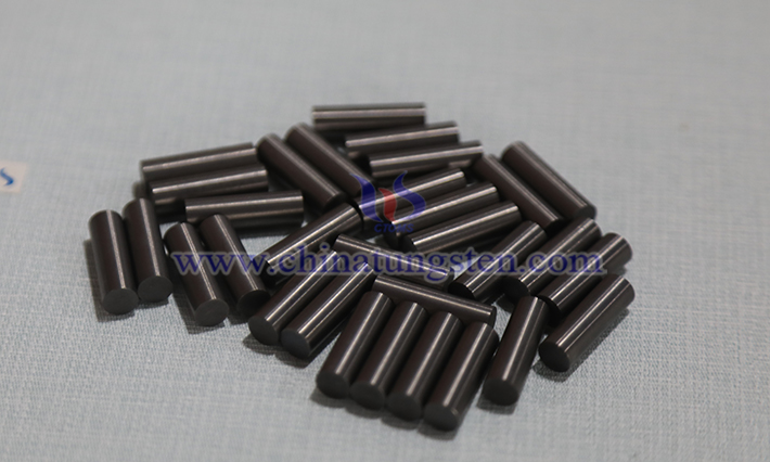 Images of cemented carbide rods manufactured by CTIA GROUP