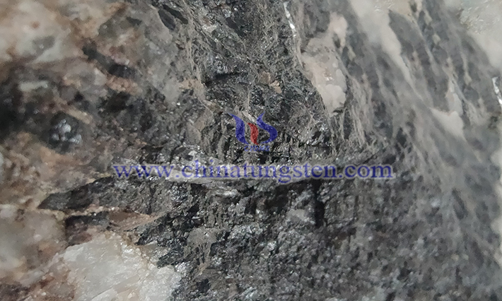 Tungsten Ore Image