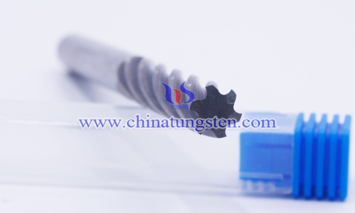 硬質(zhì)合金螺旋刃鉸刀圖片